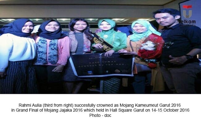 241016 Mahasiswi FKB Jadi Mojang Kameumeut Garut 20161