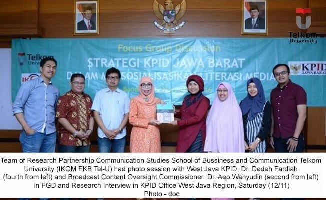 141116 Tim Kemitraan Gelar FGD bersama KPID rJabar