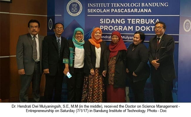 130117 Mengkaji Proses Inovasi Sosial pada Social Enterprise Hendrati Raih Gelar Doktor
