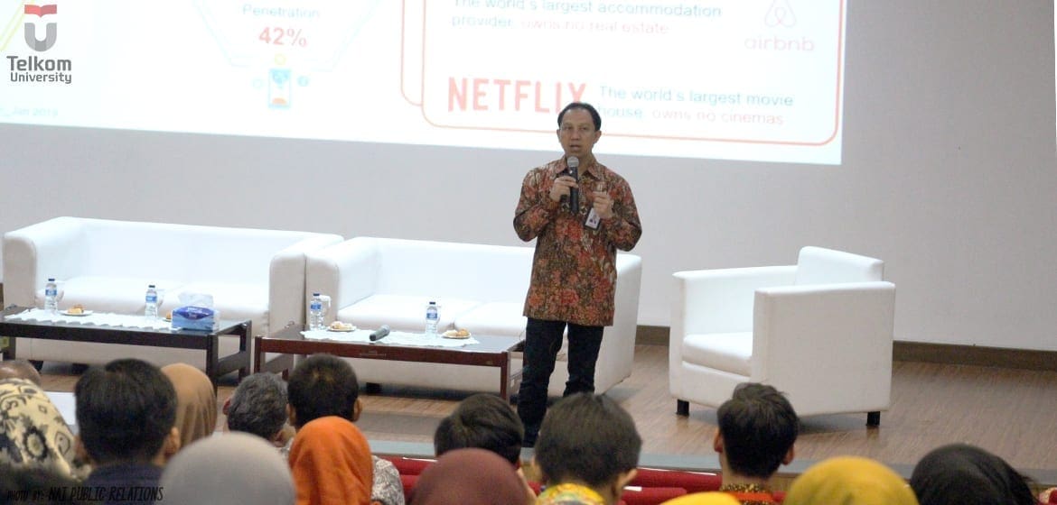 05 Direktur HCM Telkom Berikan Inspiring Speech di Telkom University 1