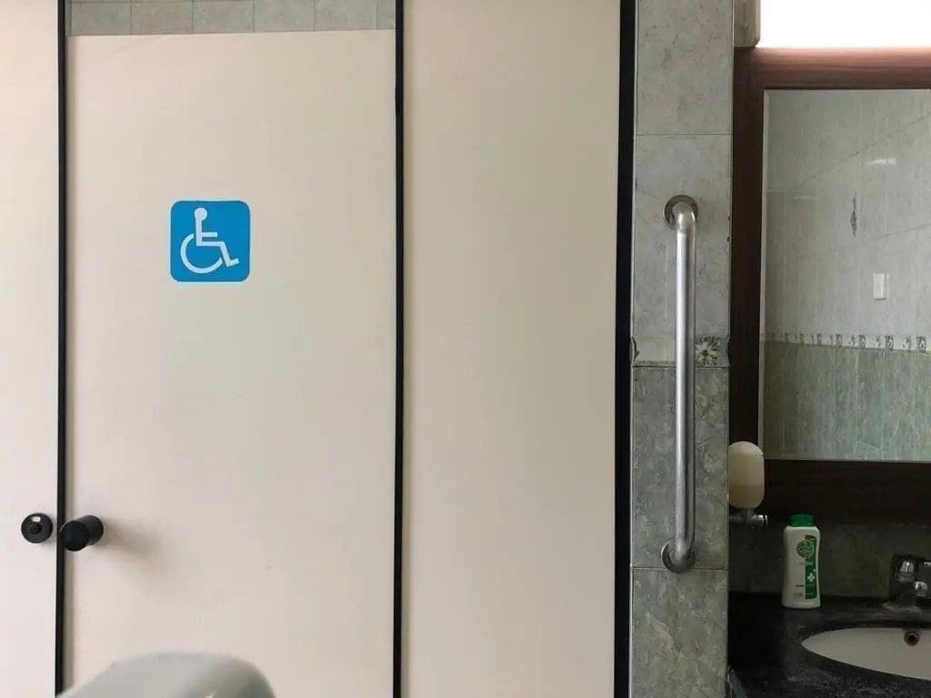 Toilet Disabilitas