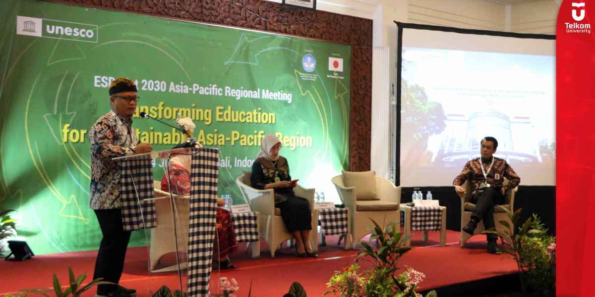 telu satu satunya universitas pada esd net