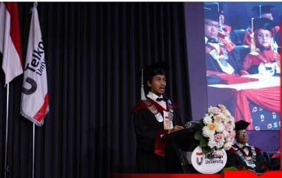 Guru Besar Prof Adya