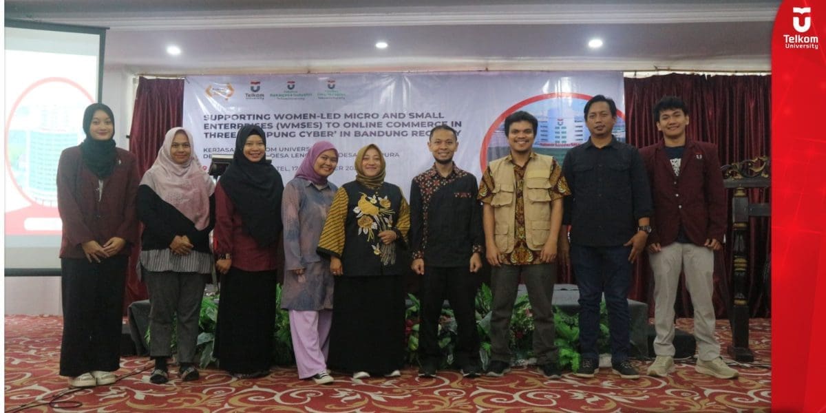 Dosen Tel U Bina Warga Desa Citeureup Kab Bandung Tingkatkan Kompetensi Penggunaan Online Commerce 