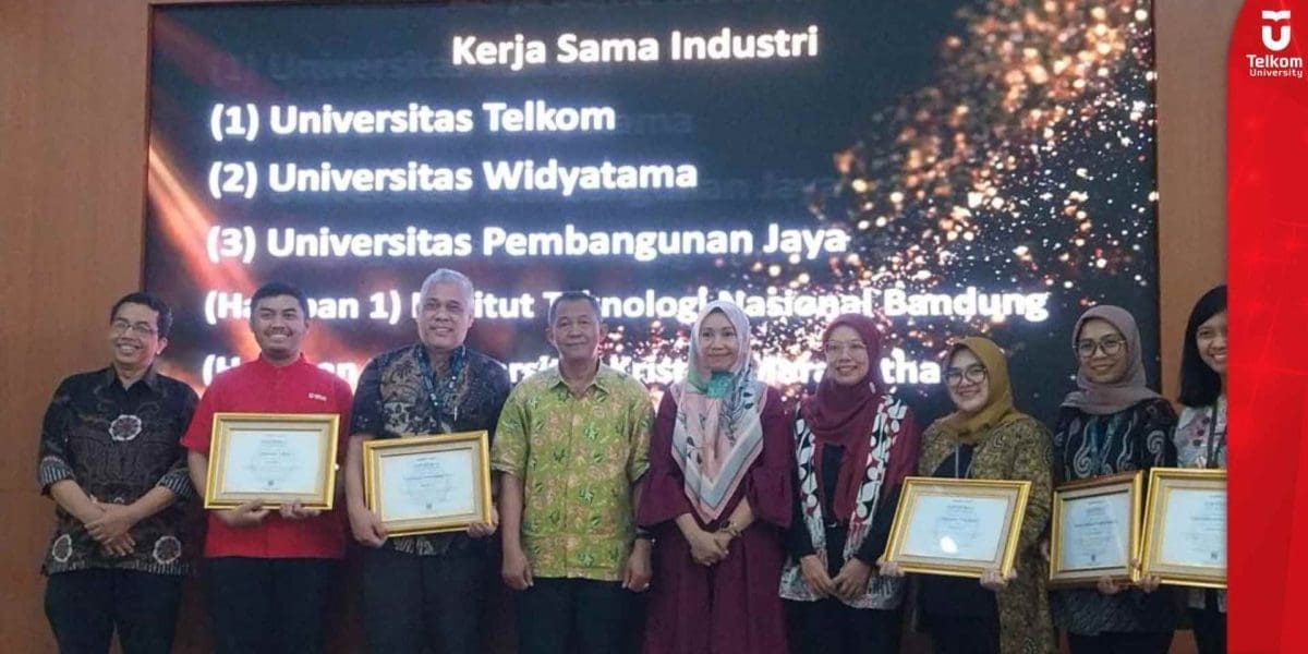 Tel U Jadi Juara Umum Pada Ajang Anugerah Kerja Sama Diktiristek LLDIKTI Wilayah IV