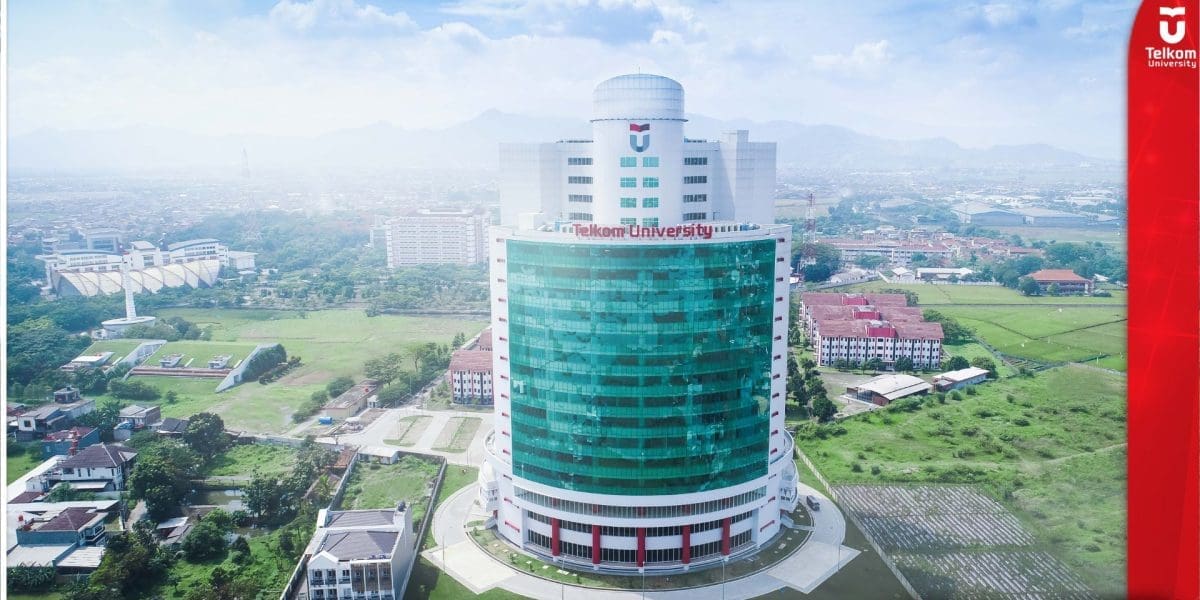 10 Perguruan Tinggi Swasta Terbaik di Jawa Barat Versi UniRank 2024 