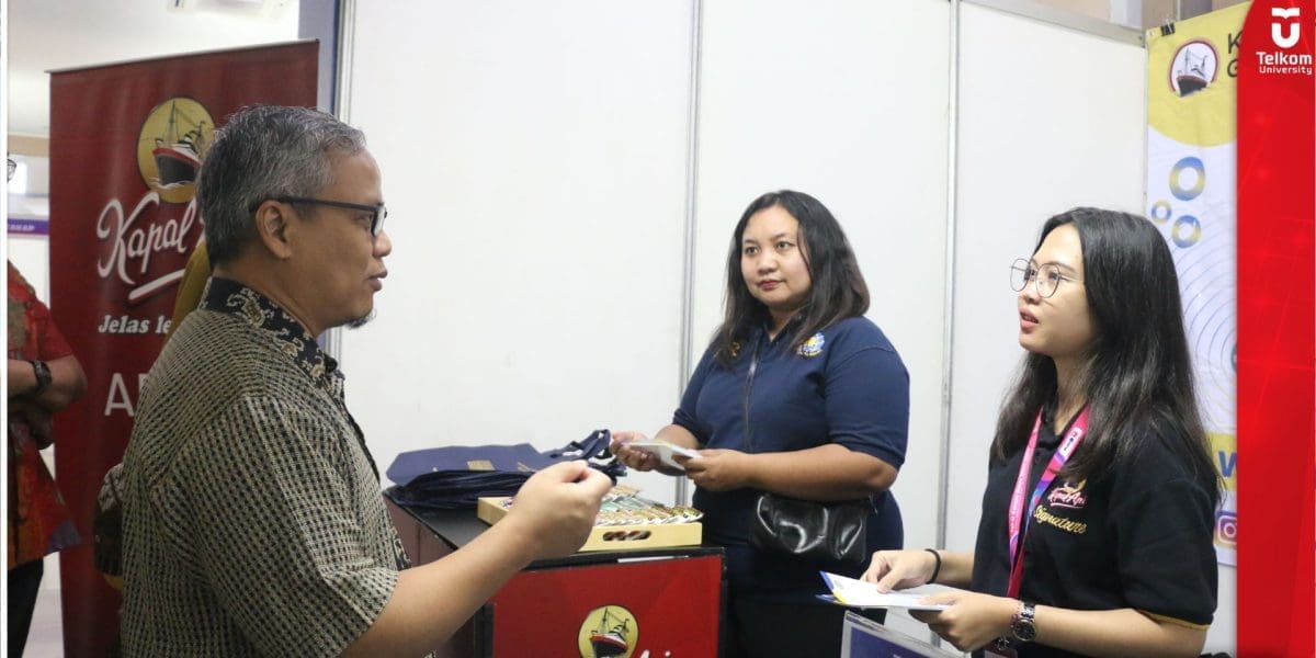 Tel U Career Days 2024 Vol 1 Perkuat Employeability dengan Industri