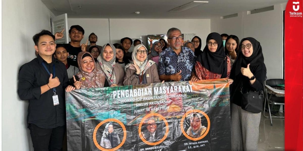 Tim Dosen Tel U Beri Pelatihan Akuntansi Sederhana untuk Pelaku UKM 