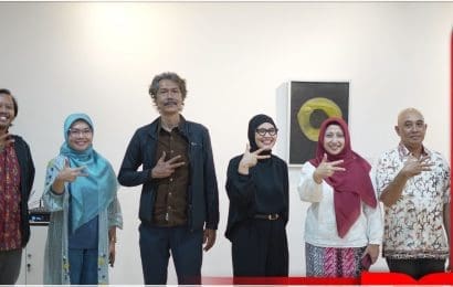 Dua Dosen FIK Telkom University Gelar Pameran Dwitunggal Mengangkat Budaya dan Spiritualitas 