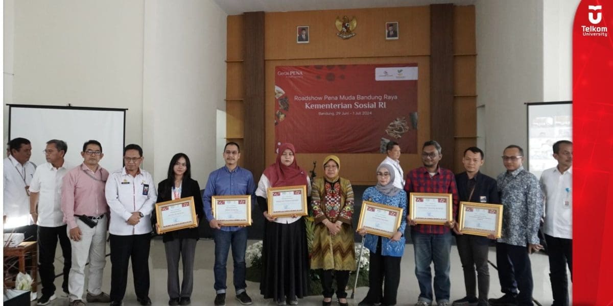 Menteri Sosial Berikan Penghargaan Kepada Dosen Tel-U Terkait Pembelajaran di Luar Program Studi, Implementasi Merdeka Belajar