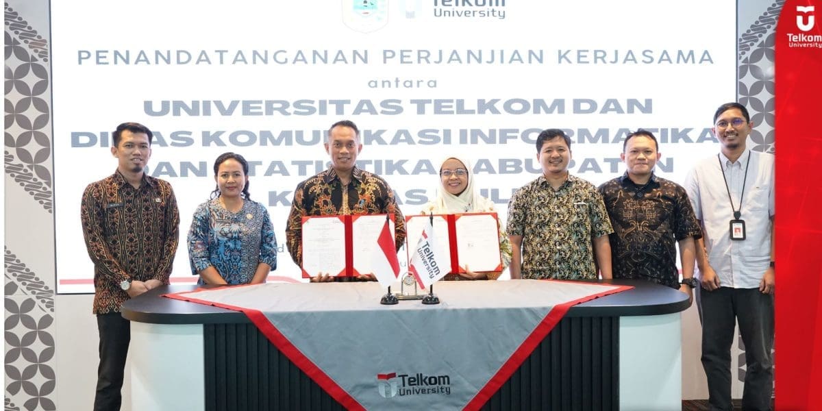 Tel U dan Pemkab Kapuas Hulu Tandatangani MoA untuk Implementasi SPBE