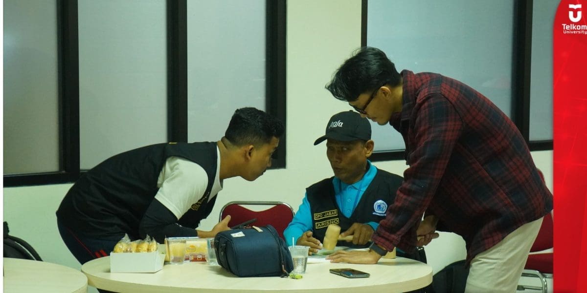 Telkom University Rancang Aplikasi untuk Mahasiswa Disabilitas Netra