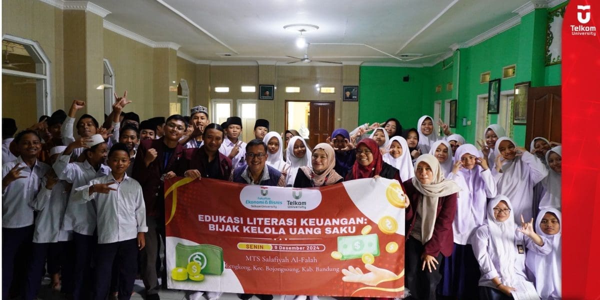 Dosen Tel U Berikan Edukasi Keuangan Bagi Siswa di MTs Salafiyah Al Falah Bandung