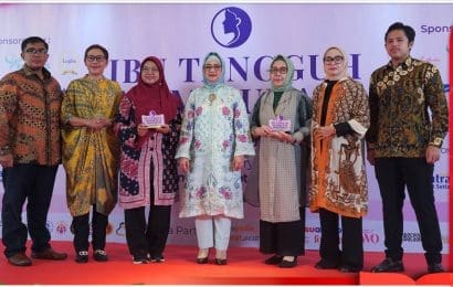 Dosen Telkom University Rezzy Eko Caraka Raih Penghargaan Elshinta Award 2025