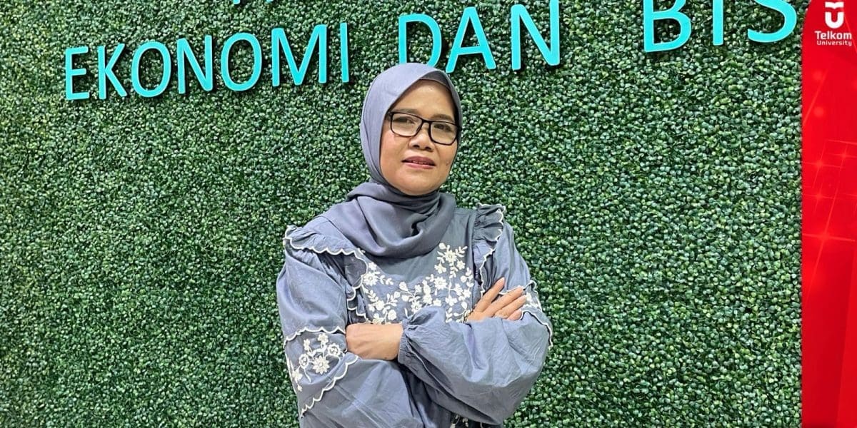Kisah Prof Dr Farida Titik Kristanti S E M Si Menjadi Guru Besar Bermanfaat dan Berdampak Luas di Mana Pun