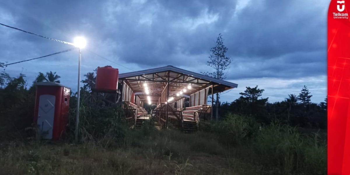 Mewujudkan Papua yang Berkelanjutan Penerapan Pembangkit Listrik Tenaga Surya dan Charging Station