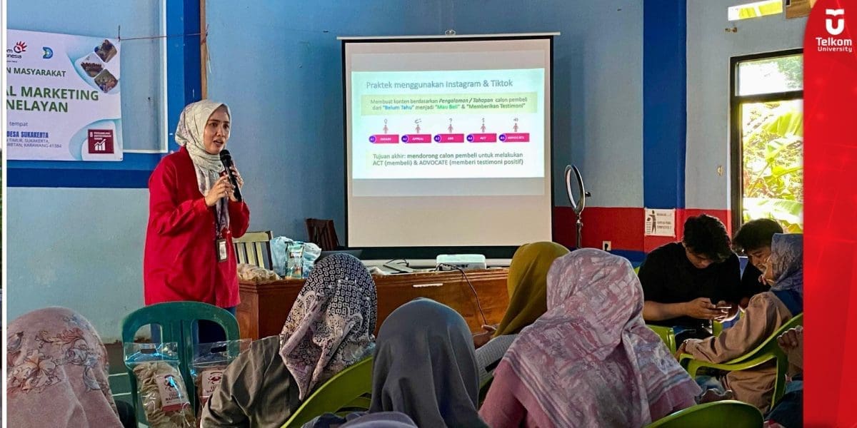 Telkom Indonesia dan Telkom University Berkolaborasi Selenggarakan Pelatihan Pemasaran Produk Olahan Laut untuk Istri Nelayan