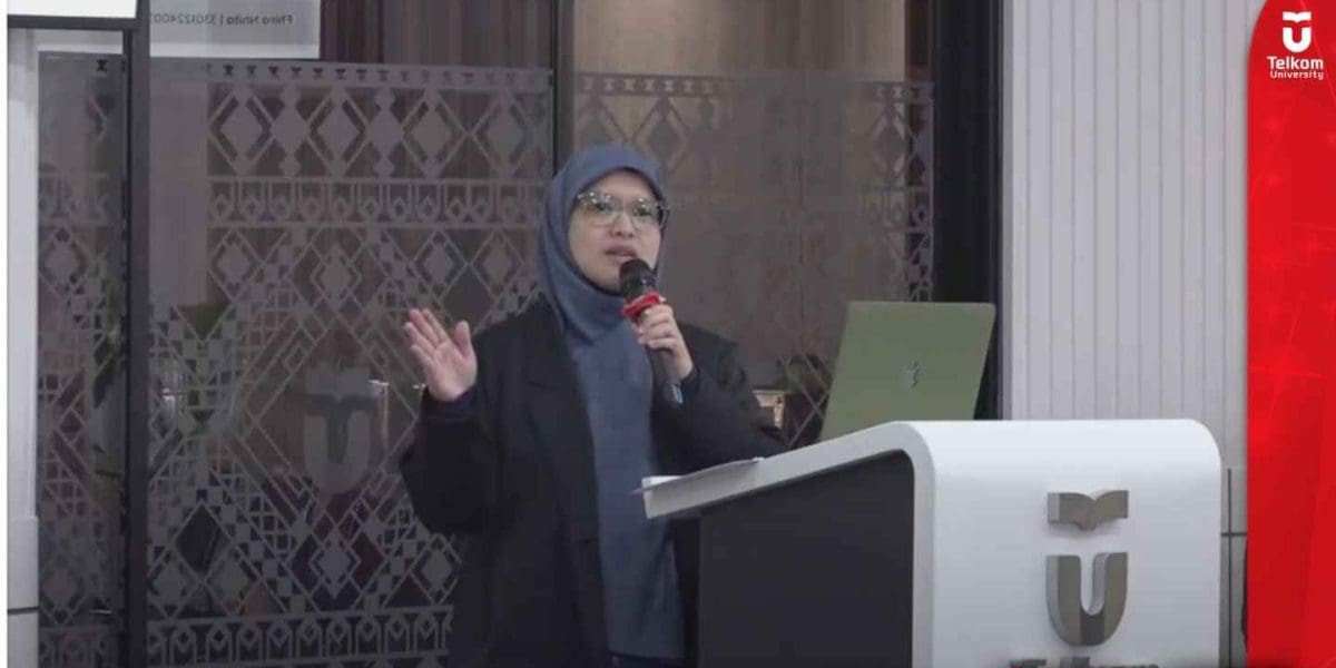 Metode Cegah Prediksi Data Tidak Seimbang Dr. Fhira Nhita S.T., M.T., Raih Gelar Doktor Bidang Informatika