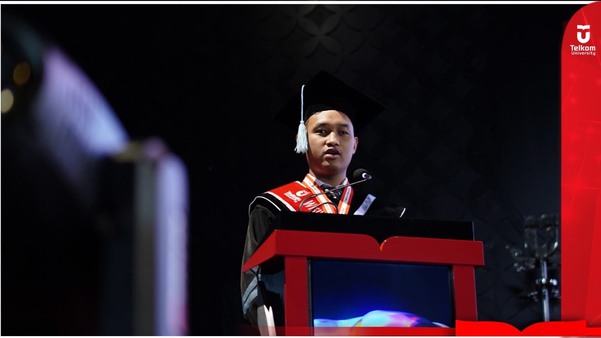 Mahasiswa Disabilitas Berprestasi Tel-U Raih Penghargaan, Buktikan Keterbatasan&hellip;